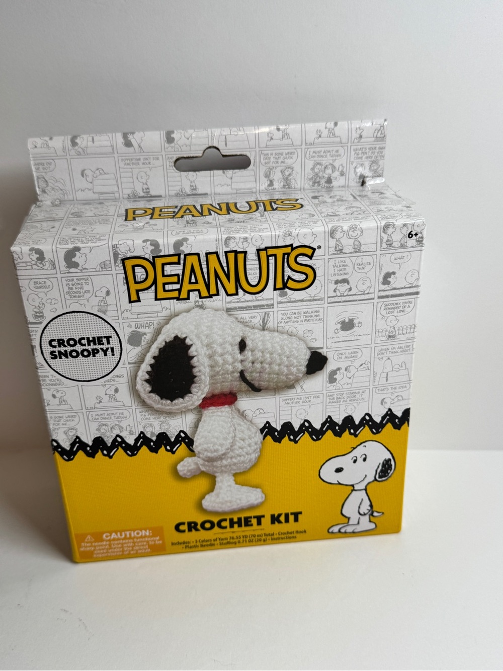 Peanuts Crochet Snoopy‎ Kit - White & Black with Red Collar